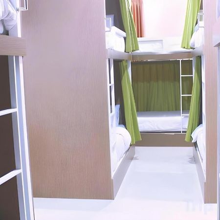 Wakeup Homestay Yogyakarta Kültér fotó