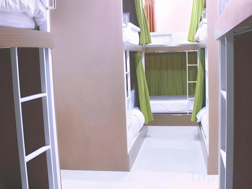 Wakeup Homestay Yogyakarta Kültér fotó
